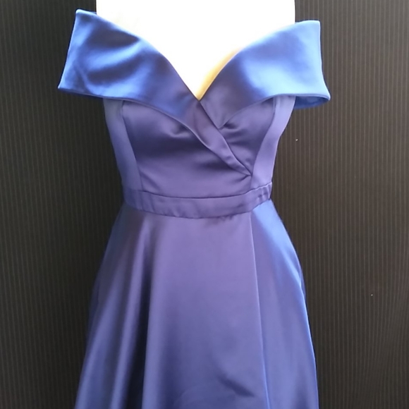 xscape off the shoulder satin gown